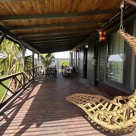 Отель Flu Alacati Tiny House *