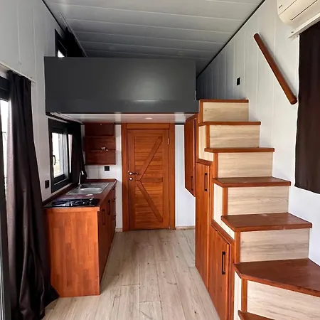 Flu Alacati Tiny House * Кешме