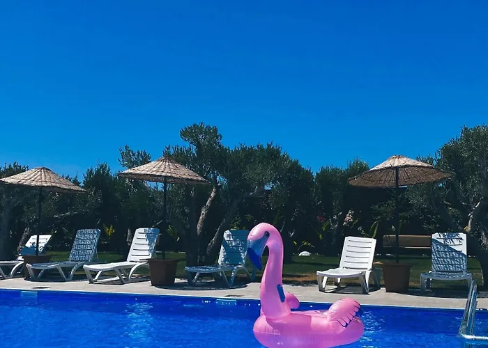 Flu Alacati Tiny House Отель *