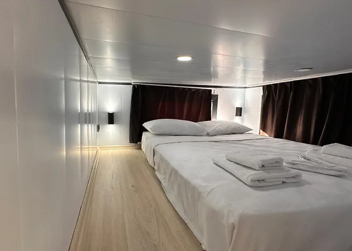 Отель Flu Alacati Tiny House *