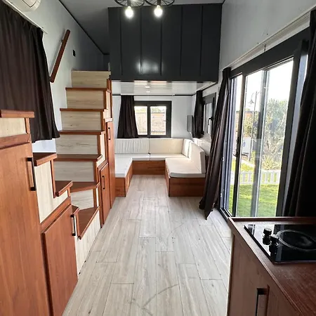 Flu Alacati Tiny House מלון