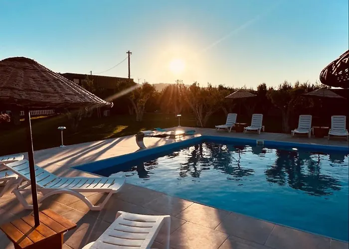 Flu Alacati Tiny House Hotel *